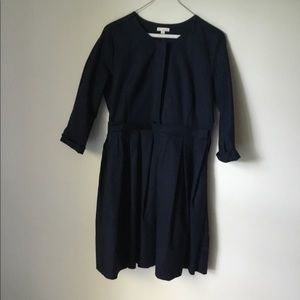 GAP Dress👗 Size 6 🦋 Pretty Pleats 🌟